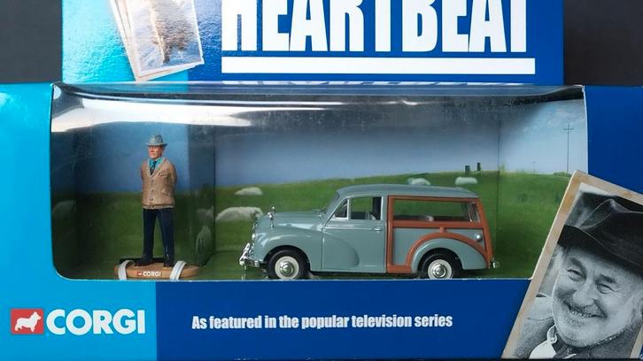 Morris Minor Traveller  Heartbeat BBC TV 1:43 Corgi Pol, Hobby en Vrije tijd, Modelauto's | 1:43, Nieuw, Auto, Corgi, Ophalen of Verzenden