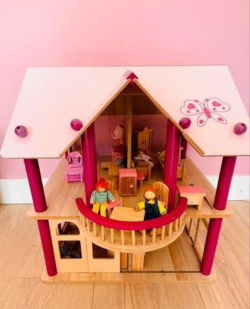Poppenhuis met Poppen & Inrichting beschikbaar voor biedingen