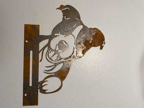 Metalen tuindecoratie hond Amerikaanse Staffordshire, Tuin en Terras, Tuinwanddecoratie, Nieuw, Verzenden