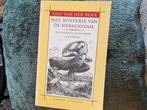 Tjeu van den Berk - Het mysterie van de hersenstam, Ophalen of Verzenden, Zo goed als nieuw, T. van den Berk