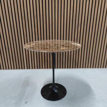 Knoll Saarinen Low Table - Emperador Marmer ø 51cm beschikbaar voor biedingen
