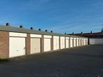 Te huur: nette garagebox / opslagruimte in Apeldoorn, Huizen en Kamers, Garages en Parkeerplaatsen