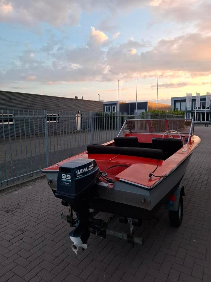 Motorboot/speedboot 9.9PK Yamaha, Watersport en Boten, Speedboten, Gebruikt, 3 tot 6 meter, Benzine, Minder dan 70 pk, Polyester
