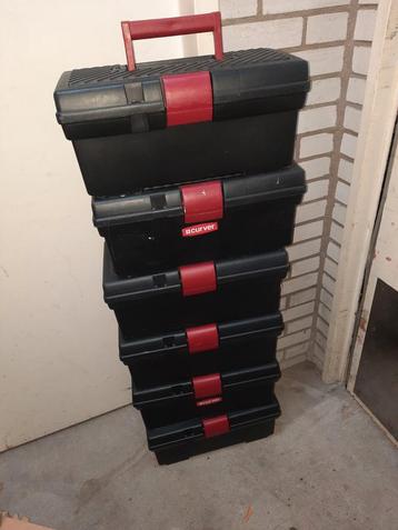 6 Curver gereedschapskist ZGAN beschikbaar voor biedingen