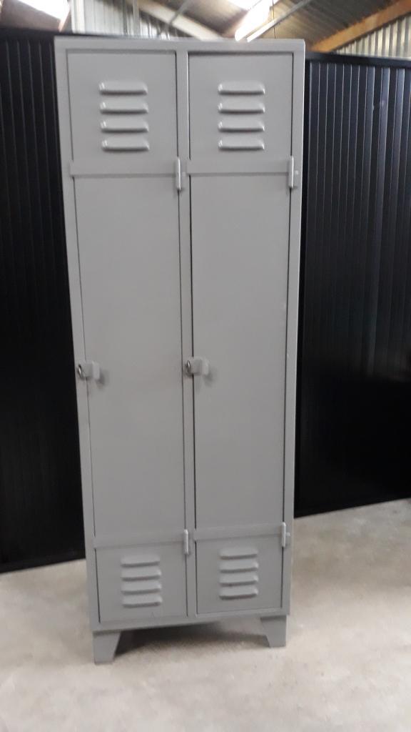 Vintage Locker/ kleding kasten, Huis en Inrichting, Kasten | Kledingkasten, Gebruikt, Met deur(en), Met plank(en), Met hangruimte