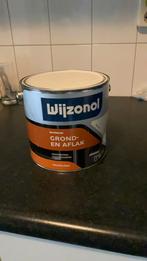 Wyzonol  2,5 l. grond en aflak  halfglans 9001. 45 euro. Nw, Doe-het-zelf en Verbouw, Verf, Beits en Lak, Ophalen of Verzenden