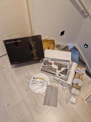 Dyson V10 Dock / Oplaadstation - Nieuw & Ongebruikt beschikbaar voor biedingen