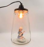 Glazen hanglamp | Kesbekelamp met vintage beeldje meisje, Ophalen of Verzenden, Huis en Inrichting