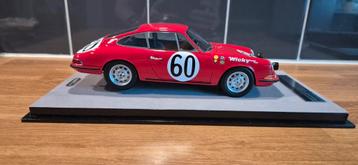 Porsche 911 S Le mans 1967 Schaal 1 18 beschikbaar voor biedingen