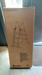 Intex zwembad trap 107 cm, Ophalen of Verzenden, Nieuw, Ladder