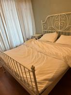 Bed wit metaal (LEIRVIK), Huis en Inrichting, Slaapkamer | Bedden, Ophalen, Gebruikt, Wit, Tweepersoons