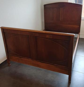 Antiek Frans Brocante Massief Houten Bed met Lattenbodem


A beschikbaar voor biedingen