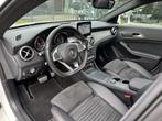 Mercedes-benz CLA-klasse 180 AMG line | Navi | Camera | Pano, Auto's, Mercedes-Benz, 715 kg, Origineel Nederlands, Te koop, 5 stoelen