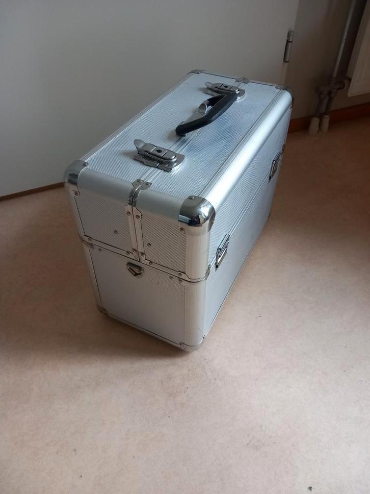 Make Up koffer/ Beautycase Make Up Studio, Sieraden, Tassen en Uiterlijk, Beautycases, Zo goed als nieuw, Hardcase, Grijs, Met slot