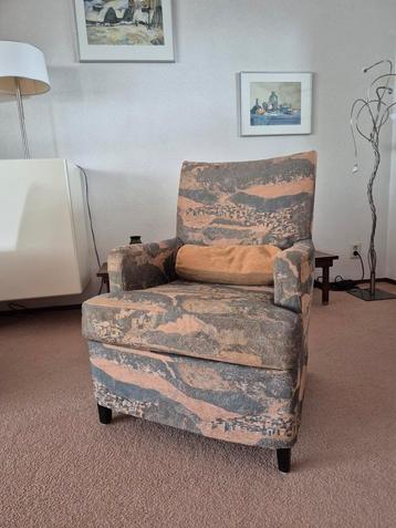 Vintage Fauteuil met Uniek Design beschikbaar voor biedingen