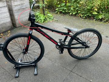 BMX Cruiser Intense Pro CR 24'' - in nette staat beschikbaar voor biedingen