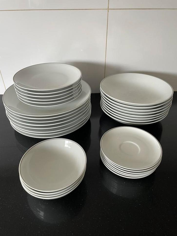 Arzberg servies, Huis en Inrichting, Keuken | Servies, Gebruikt, Compleet servies, Overige stijlen, Porselein, Ophalen