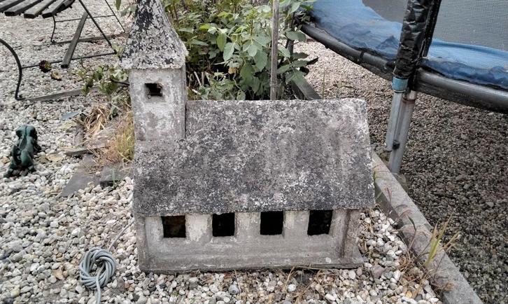 Betonnen kerkje ,met verlichting  NOG te KOOP, Tuin en Terras, Overige Tuin en Terras, Gebruikt, Ophalen