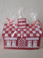 Tissue,doos, om haakt ,als huisje oph., Hobby en Vrije tijd, Breien en Haken, Ophalen, Zo goed als nieuw, Haken, Overige typen