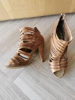 Gladiatorsandalen met hak, Bruin, Invito, Gedragen, Sandalen of Muiltjes