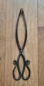 Oude gietijzeren kacheltang / kooltjestang, Ophalen of Verzenden