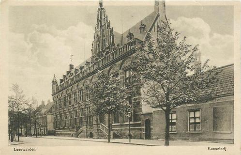 (379-208-031) Leeuwarden Kanselerij, Verzamelen, Ansichtkaarten | Nederland, Friesland, Verzenden