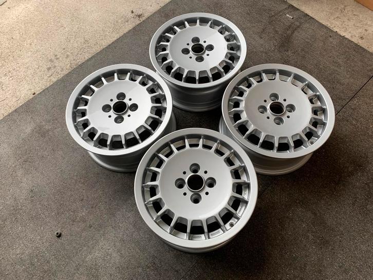 14 inch nieuw op gemaakte Bmw kroonkurken ! 4x100, Auto-onderdelen, Banden en Velgen, Velg(en), 14 inch, Ophalen