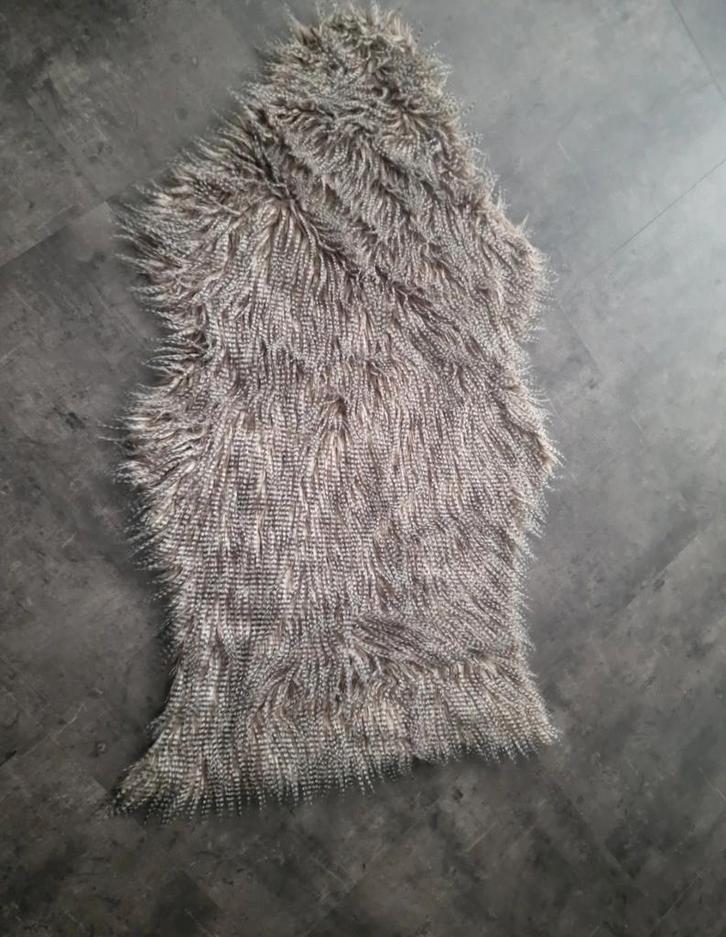 Nieuwe Kleed/Vacht - Mogelijk Echt Bont, Huis en Inrichting, Stoffering | Tapijten en Kleden, Nieuw, Ophalen of Verzenden