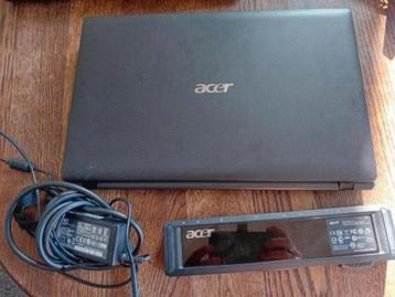 Laptop acer met oplader kabel werkt na behoren beschikbaar voor biedingen