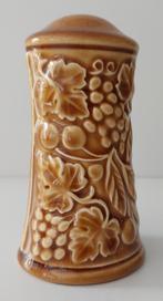 Royal Worcester Crown Ware. Zoutstrooier., Ophalen of Verzenden, Zo goed als nieuw, Porselein, Kop en/of schotel