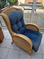 Rieten Stoel met Blauwe Zitting, Ophalen, Gebruikt, Blauw, Comfortabel