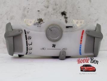 Kachel Bedieningspaneel van een Citroen C1 beschikbaar voor biedingen