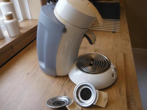 Senseo koffieapparaat met extra groot reservoir, Witgoed en Apparatuur, Koffiezetapparaten, Zo goed als nieuw, Koffiepads en cups
