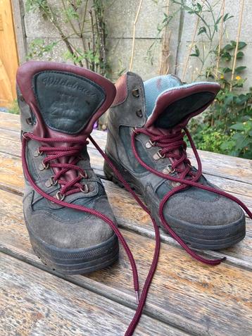 Wildebeast maat 40 wandelschoenen leer suede beschikbaar voor biedingen