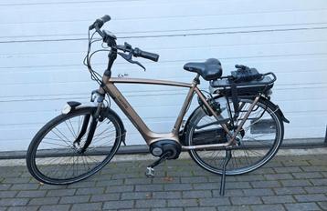 Zeer nette Gazelle orange C8 met Bosch middenmotor.  beschikbaar voor biedingen