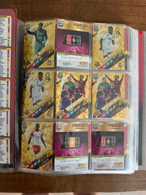 Panini FIFA 365 Adrenalyn XL 2023-2024, Verzamelen, Sportartikelen en Voetbal, Nieuw, Poster, Plaatje of Sticker, Buitenlandse clubs