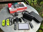 Nintendo Switch met extra hardware, Spelcomputers en Games, Spelcomputers | Nintendo Switch, Ophalen of Verzenden, Gebruikt, Met 2 controllers