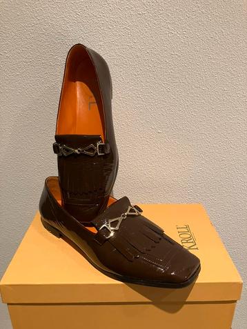 Kroll lakleren moccasins choco bruin (38,5) beschikbaar voor biedingen