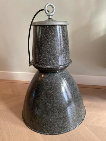 Originele Industriële Emaille Lamp beschikbaar voor biedingen