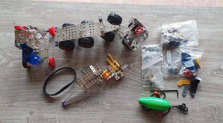 Metalen constructie auto's ( mecano), Verzamelen, Speelgoed, Zo goed als nieuw, Ophalen of Verzenden