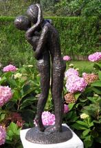 bronzen beeld / KUSSEND LIEFDESPAAR, Nieuw, Info@huisentuindecoratiemarie.nl, Mensenbeeld, Huis en tuin decoratie marie