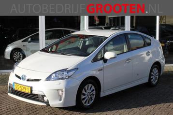 Toyota Prius 1.8 Plug-in Dynamic Business (bj 2015) beschikbaar voor biedingen