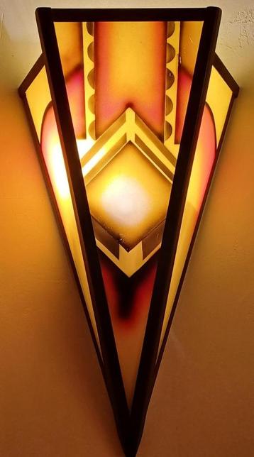 2 Art deco glazen wand lampen beschikbaar voor biedingen