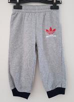 Grijze Adidas joggingbroek maat 80 NIEUW (0621), Kinderen en Baby's, Babykleding | Maat 80, Adidas, Broekje, Nieuw, Ophalen of Verzenden