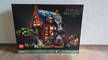 lego 21325 blacksmith, Nieuw beschikbaar voor biedingen