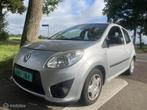 Renault Twingo 1.2 16V Authentique / Airco / Nw APK / NAP!, Voorwielaandrijving, Twingo, Gebruikt, 4 cilinders