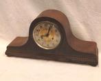 Antieke Bolhoed klok vintage houten mantelklok pendule, Ophalen