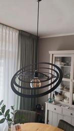 Bijzondere zwart metalen hanglamp.(ophalen), Huis en Inrichting, Lampen | Hanglampen, Ophalen, Zo goed als nieuw