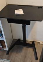 Zit sta bureau met voet verstelbaar met wielen  als nieuw, Huis en Inrichting, Bureaus, Ophalen, Zo goed als nieuw