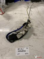 Opel Agila 2002  Slotmechaniek linksvoor